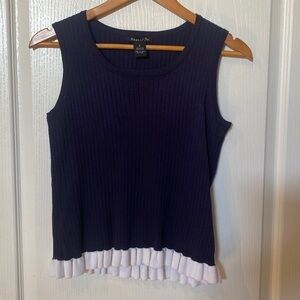 East of 7th Short sleeve lightweight sweater ruffle hem NWOT